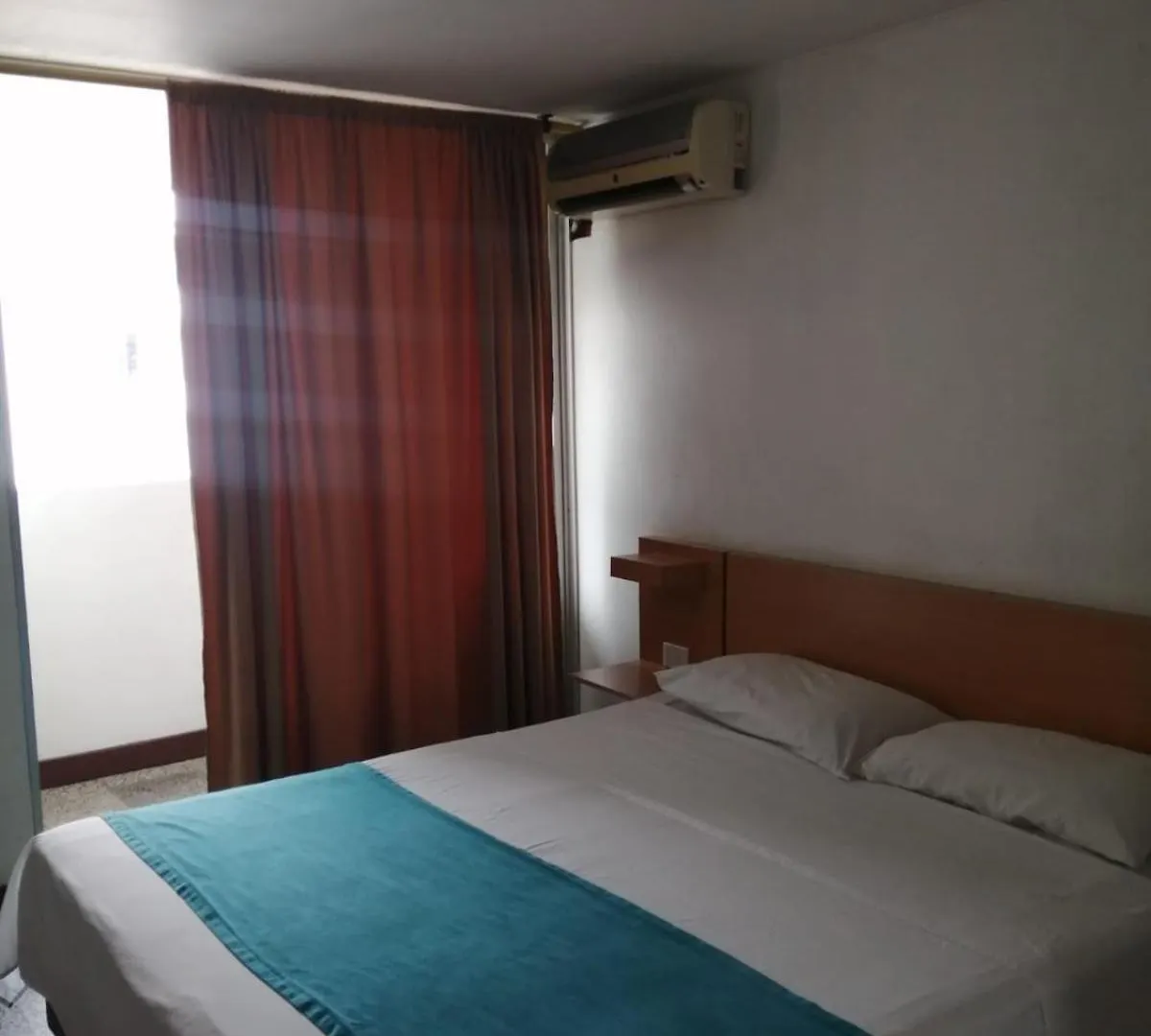 Hotel Del Oeste B&B Cali 0*,