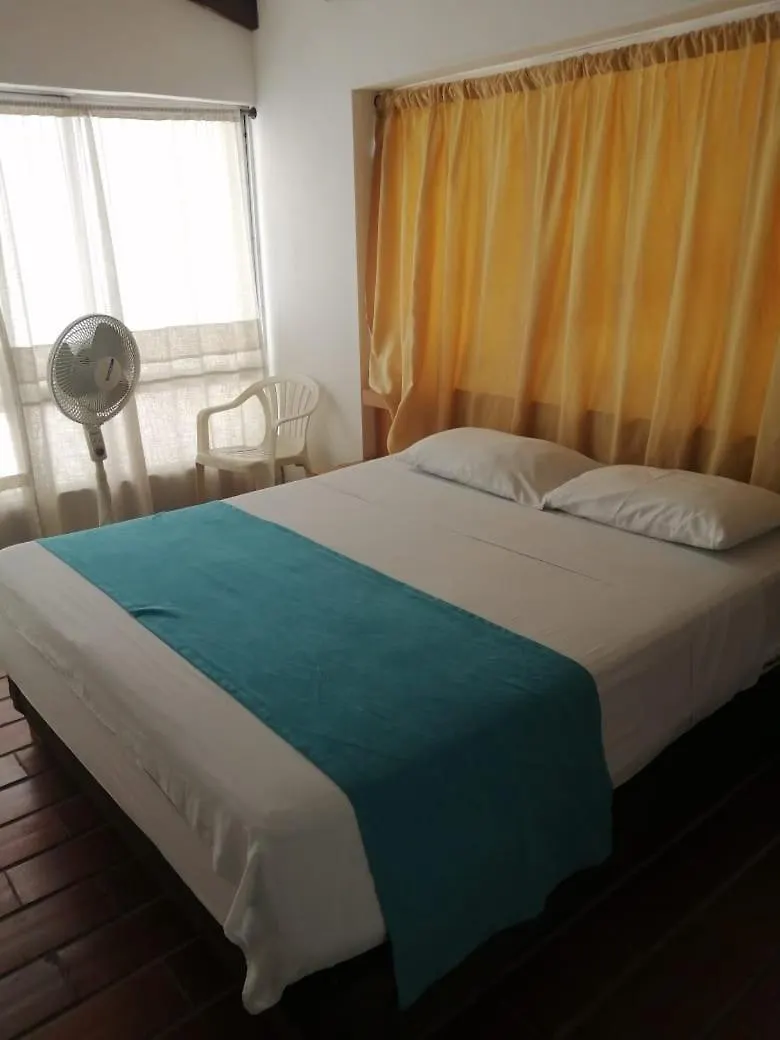 Hotel Del Oeste B&B Cali Pensjonat